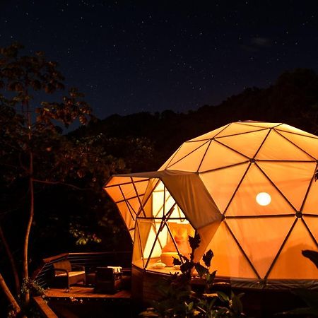 ホテル Trekker Glamping ミンカ エクステリア 写真