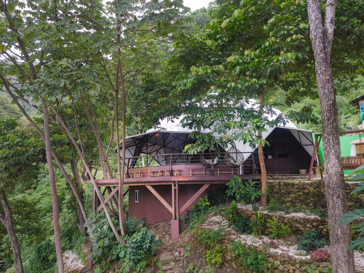 ホテル Trekker Glamping ミンカ エクステリア 写真