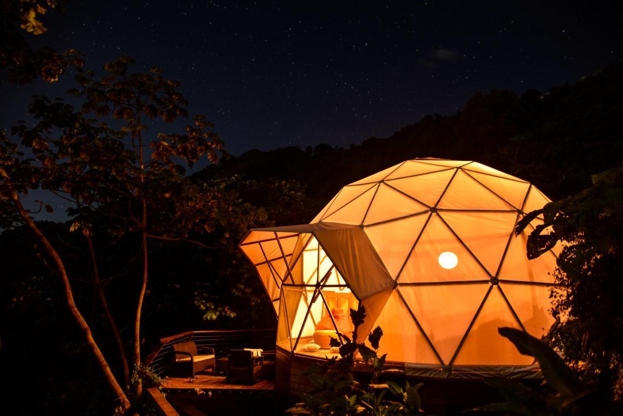 ホテル Trekker Glamping ミンカ エクステリア 写真