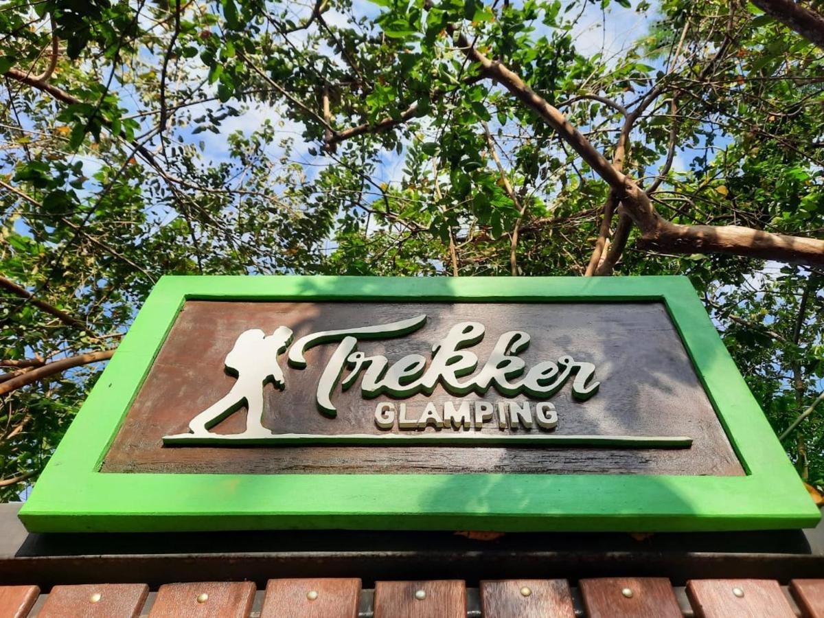 ホテル Trekker Glamping ミンカ エクステリア 写真