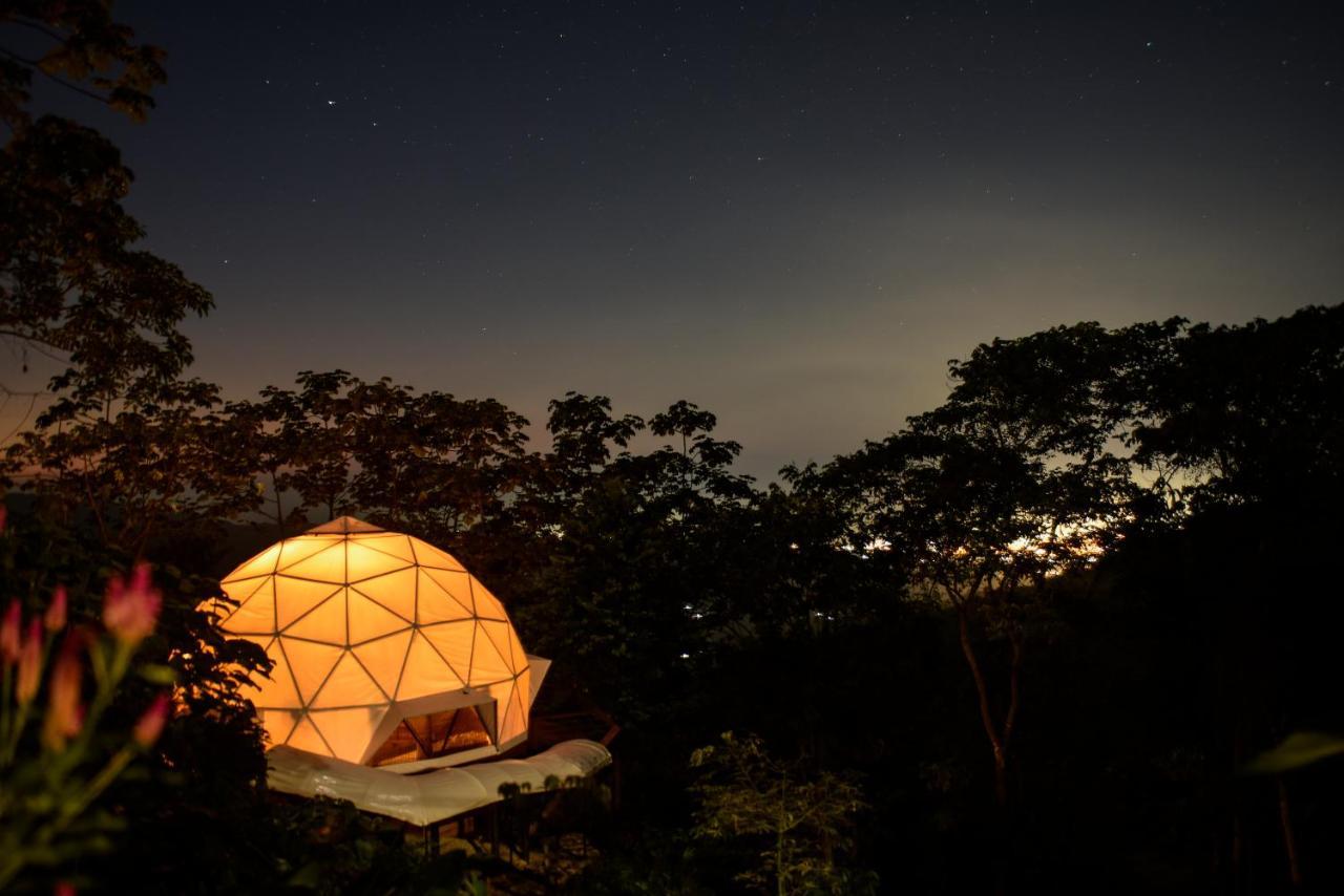 ホテル Trekker Glamping ミンカ エクステリア 写真