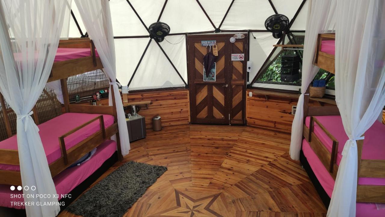 ホテル Trekker Glamping ミンカ エクステリア 写真