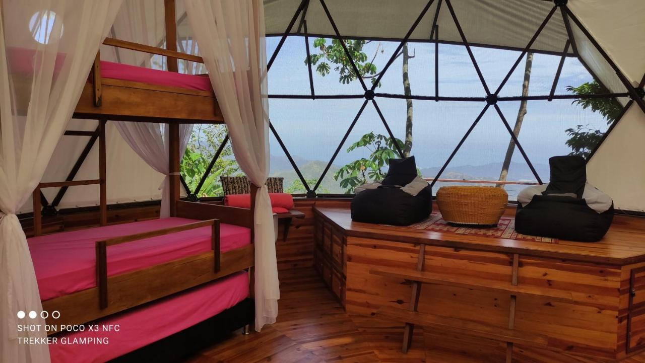 ホテル Trekker Glamping ミンカ エクステリア 写真