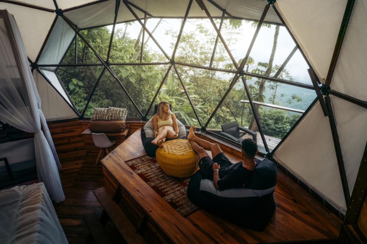 ホテル Trekker Glamping ミンカ エクステリア 写真