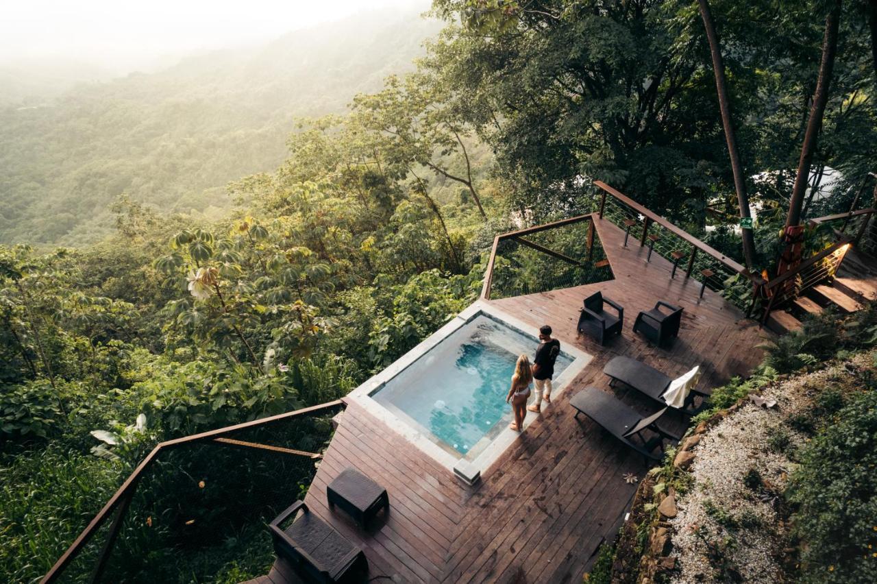 ホテル Trekker Glamping ミンカ エクステリア 写真