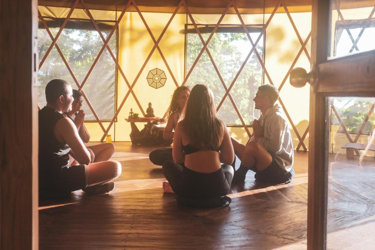 ホテル Trekker Glamping ミンカ エクステリア 写真