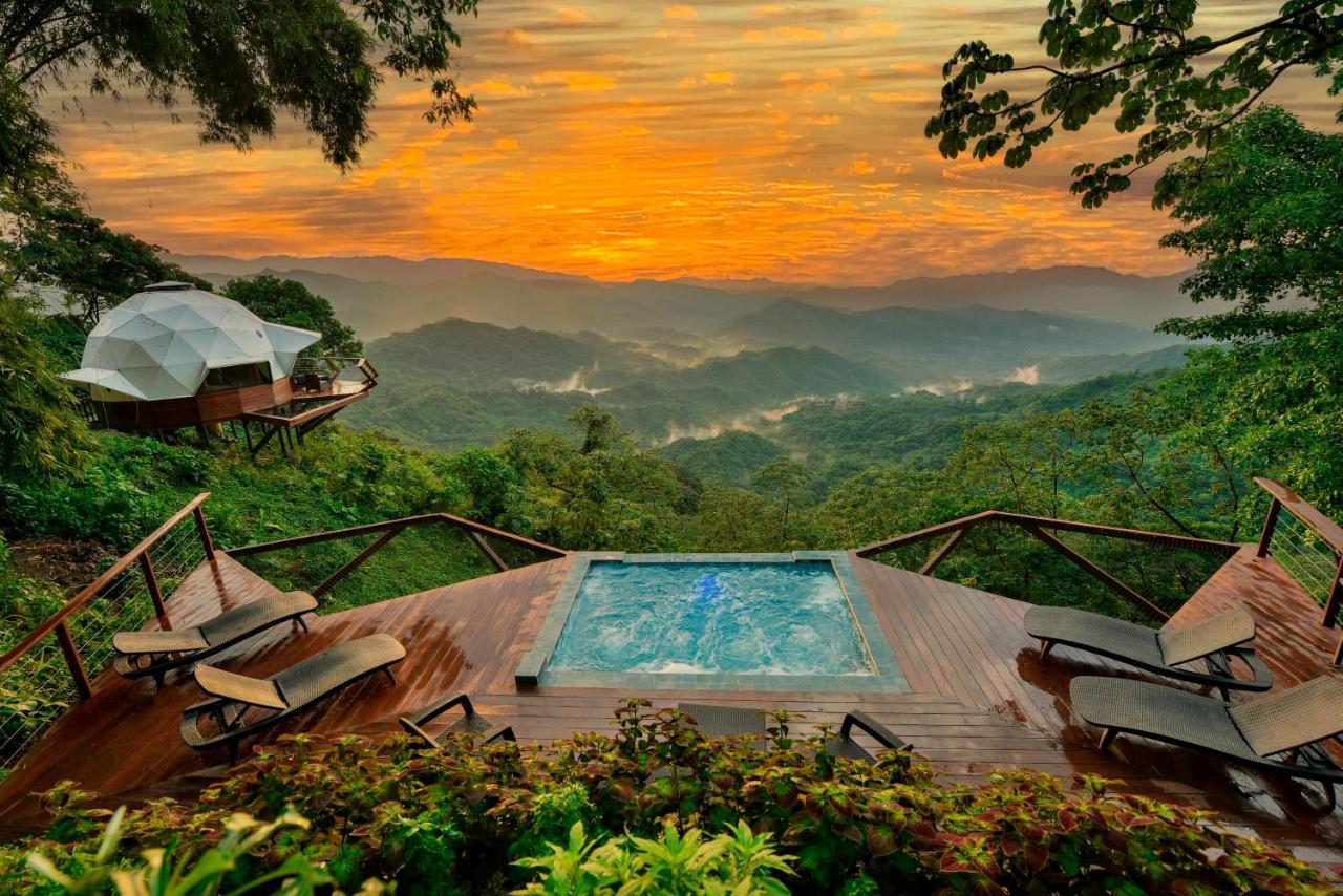 ホテル Trekker Glamping ミンカ エクステリア 写真