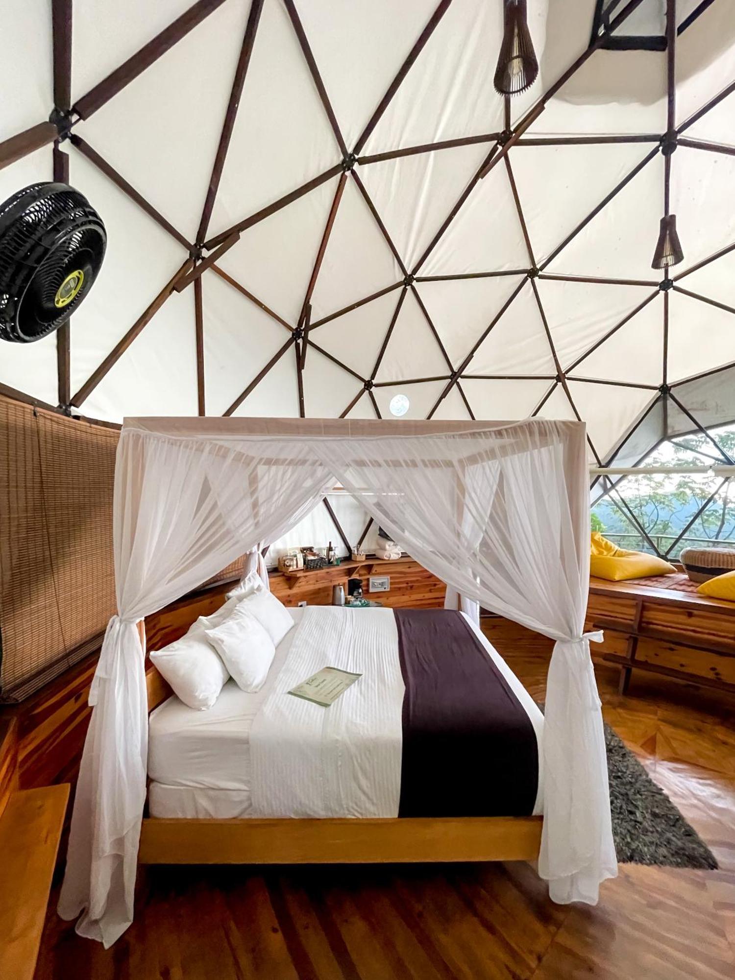ホテル Trekker Glamping ミンカ エクステリア 写真