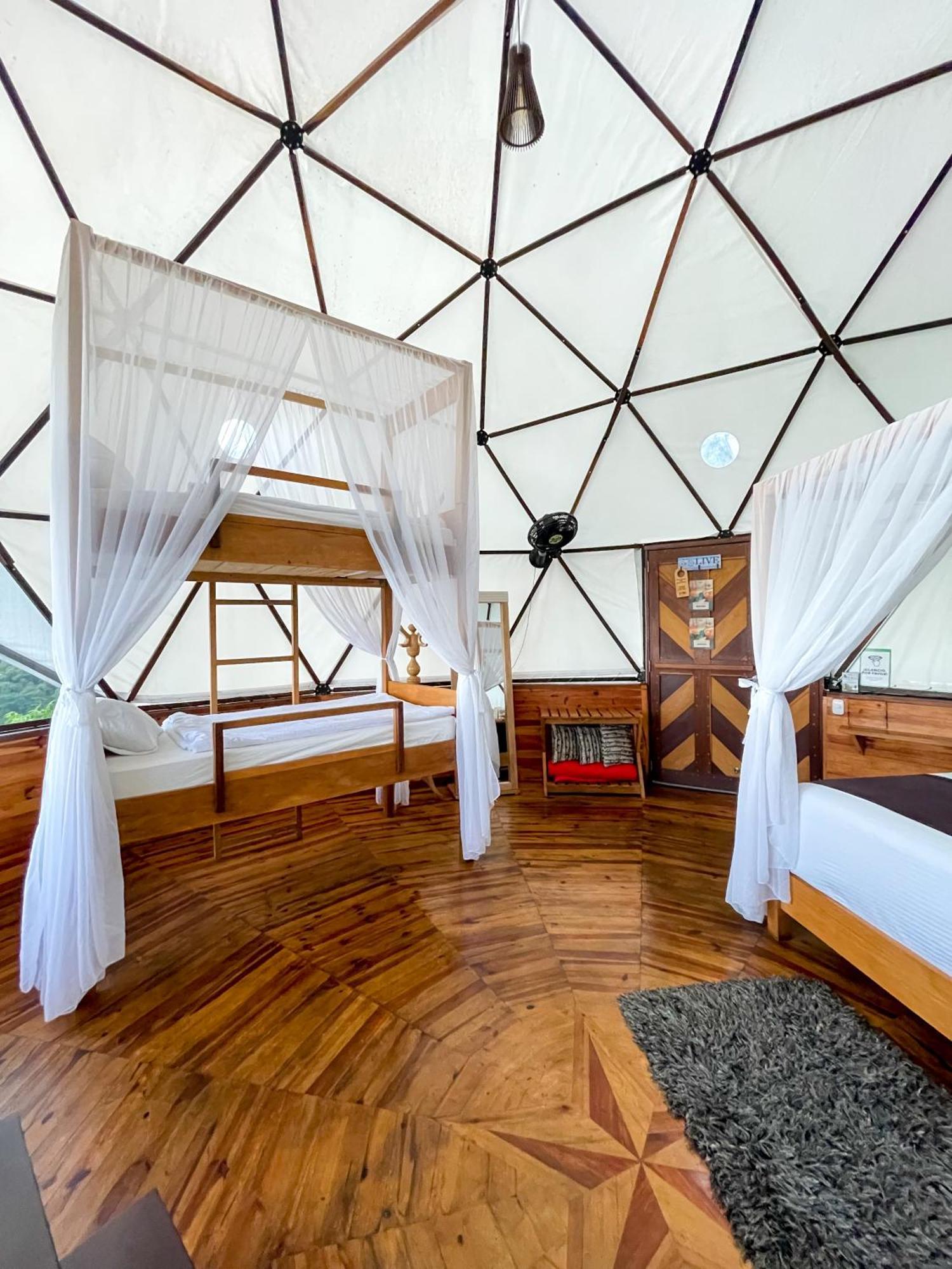 ホテル Trekker Glamping ミンカ エクステリア 写真