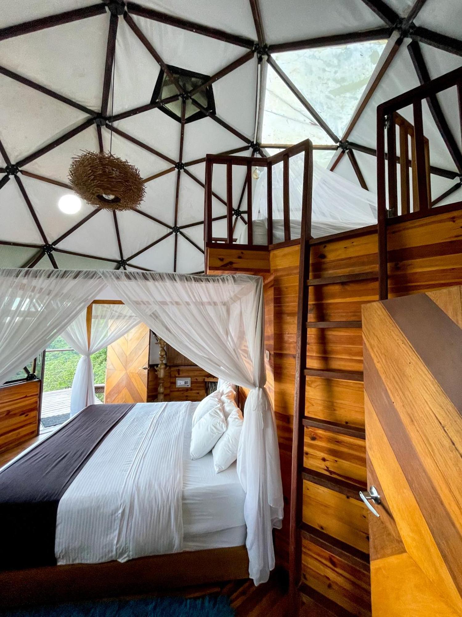 ホテル Trekker Glamping ミンカ エクステリア 写真